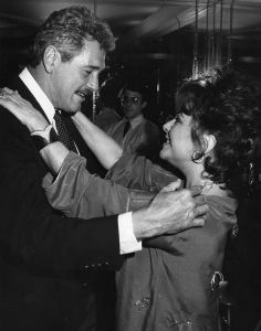 Elizabeth Taylor, Rock Hudson 1982.jpg